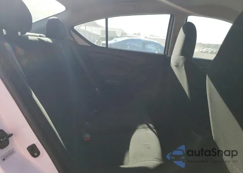 2015 Nissan Versa S z USA, uszkodzony, nr VIN 3N1CN7AP3FL846916